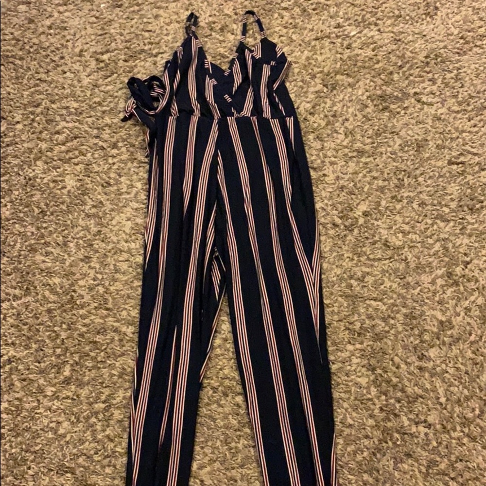 Spaghetti strap jumpsuit - Picture 3 of 4